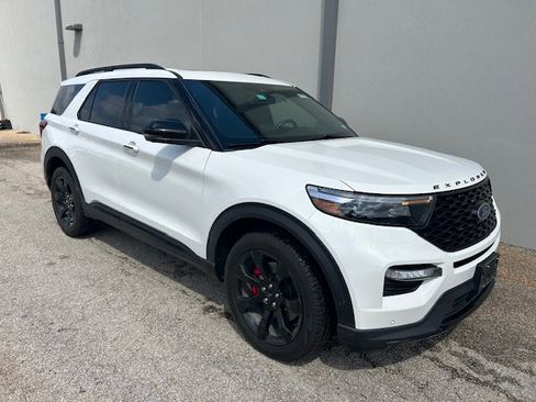 Used 2021 Ford Explorer ST w/ Equipment Group 401A image 19