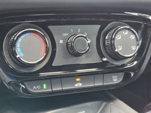 Used 2020 Honda HR-V Sport image 17