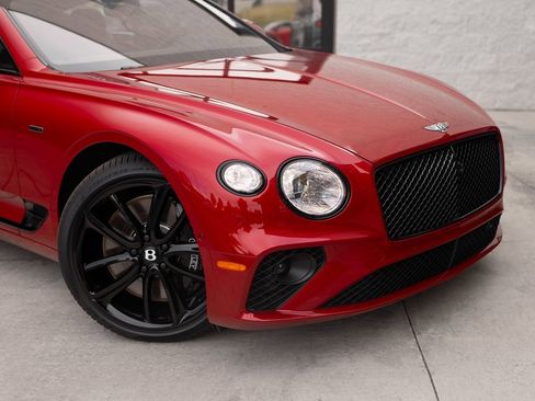 Used 2024 Bentley Continental GT image 15