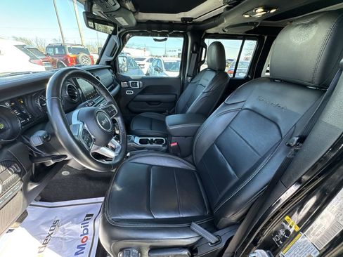 Used 2023 Jeep Wrangler Unlimited Sahara w/ Cold Weather Group AWD/4WD image 11