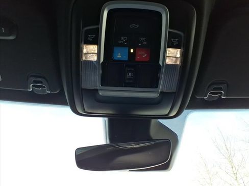 Used 2025 RAM 1500 Big Horn AWD/4WD image 18
