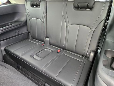 Used 2026 INFINITI QX60 Luxe w/ Cargo Package FWD image 18