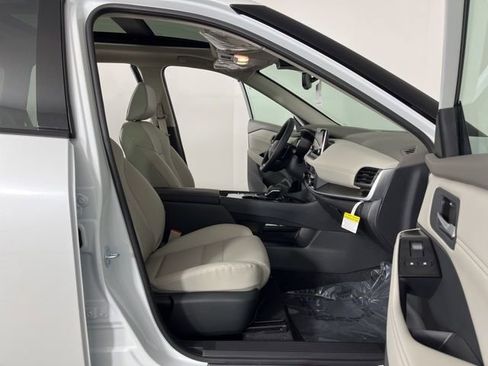 New 2026 Nissan Rogue SV image 39