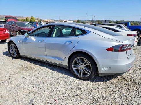 Used 2014 Tesla Model S RWD image 3