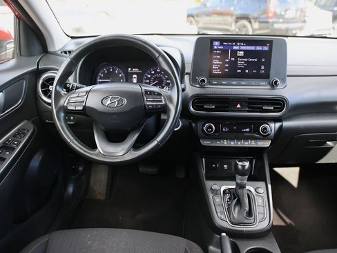 Used 2022 Hyundai Kona SEL w/ Convenience Package image 14