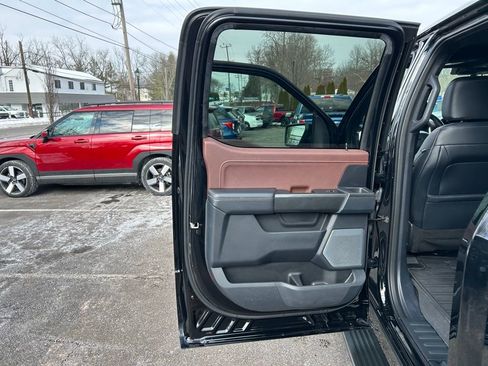 Certified 2023 Ford F150 Lariat w/ Equipment Group 502A High image 19