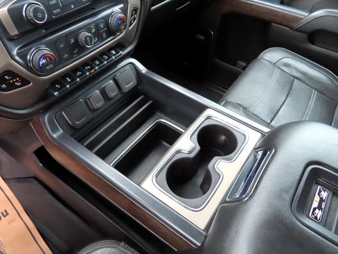 Used 2019 GMC Sierra 3500 Denali w/ Duramax Plus Package image 34