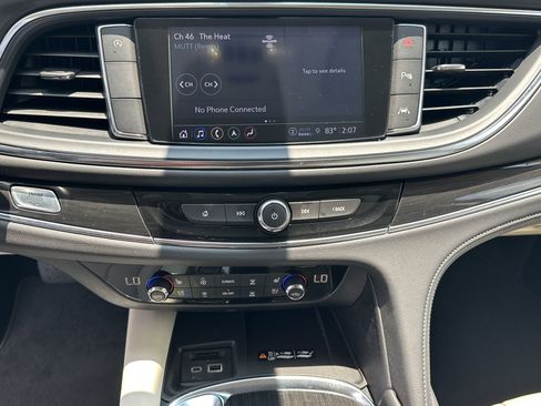 Used 2023 Buick Enclave Premium w/ Experience Buick Package image 30