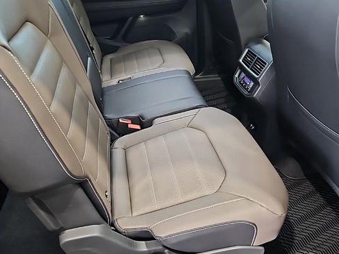 New 2026 Volkswagen Atlas SEL image 17