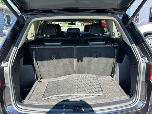 Used 2023 Volkswagen Atlas SE AWD/4WD image 25