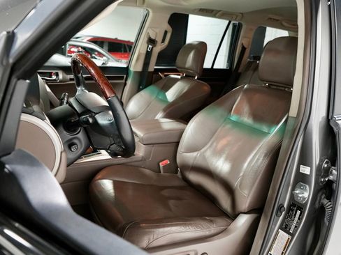 Used 2014 Lexus GX 460 w/ Premium Package image 3