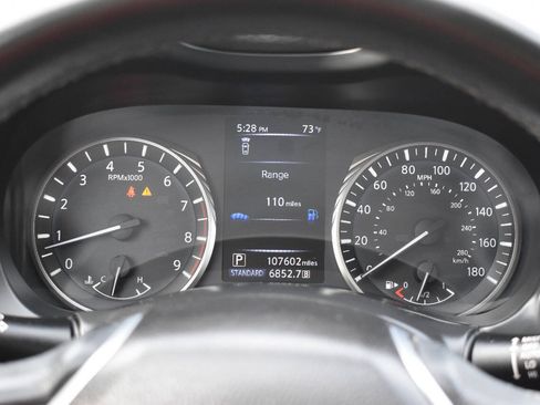 Used 2019 INFINITI Q50 Luxe AWD/4WD image 23