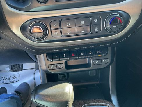 Used 2019 GMC Canyon Denali image 21