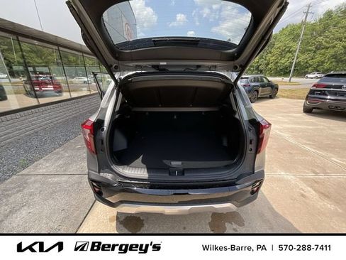 Certified 2024 Kia Seltos SX w/ SX Sunroof Package AWD/4WD image 18