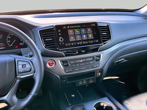 Certified 2025 Honda Ridgeline RTL image 7