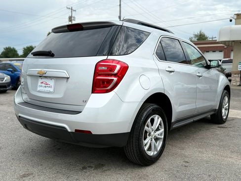 Used 2017 Chevrolet Equinox LT w/ Convenience Package FWD image 4