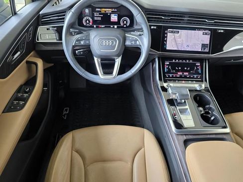 Used 2021 Audi Q7 3.0T Prestige image 12