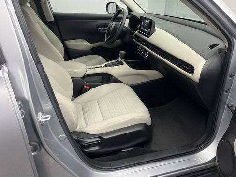 Used 2024 Honda HR-V LX image 29