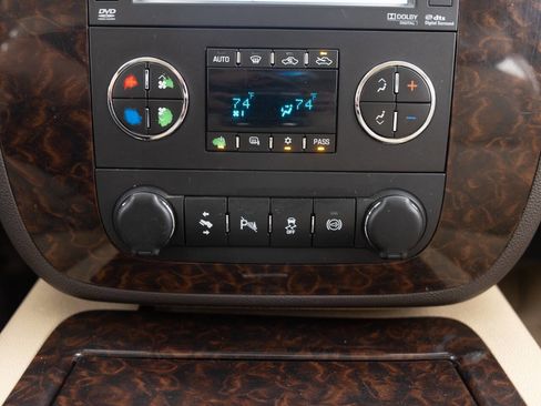 Used 2013 GMC Sierra 2500 Denali w/ Suspension Package, Off-Road image 39