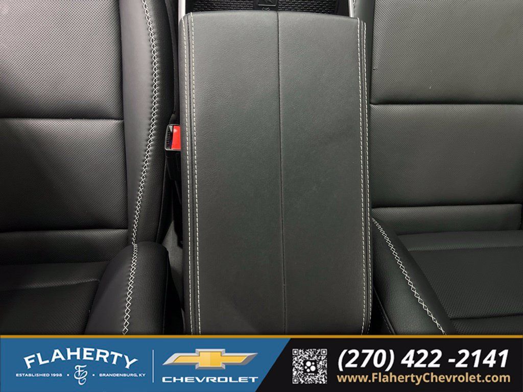 Used 2026 GMC Terrain Denali AWD/4WD image 31