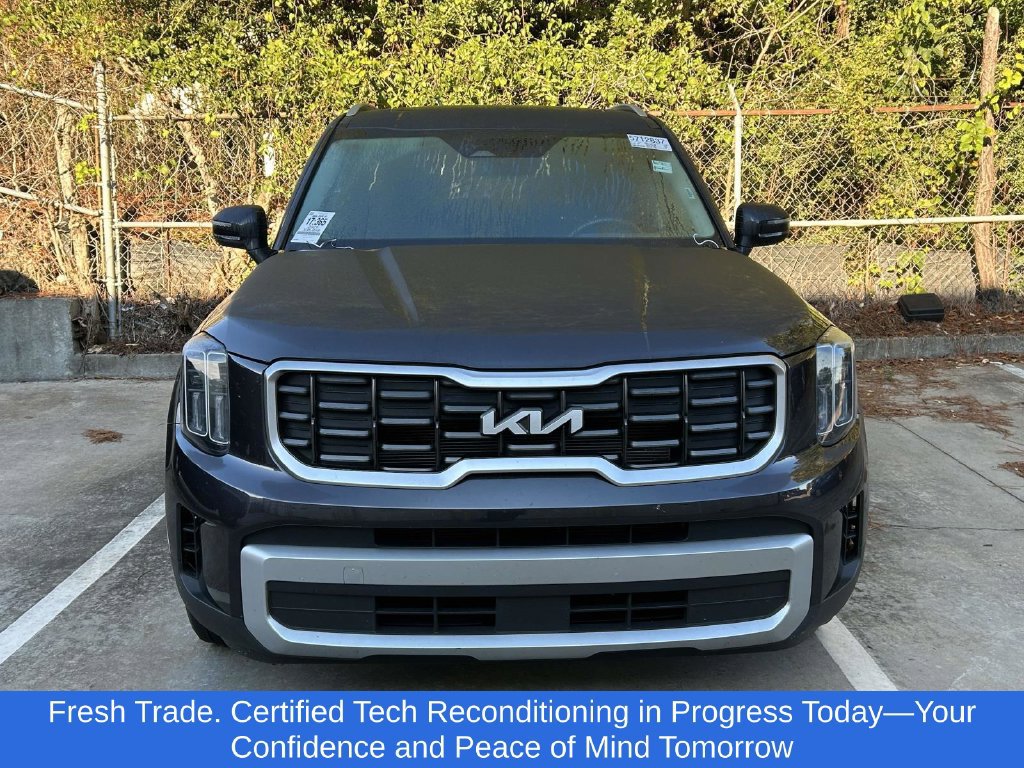 Used 2025 Kia Telluride S FWD image 2