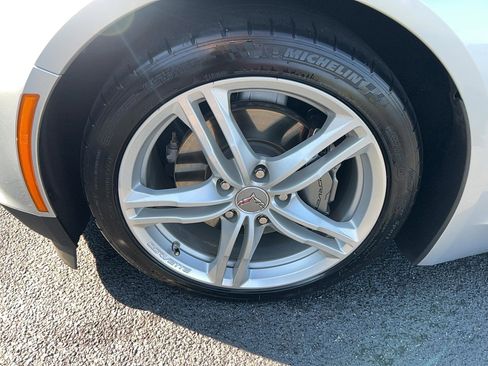 Used 2017 Chevrolet Corvette Stingray Coupe w/ 1LT image 9