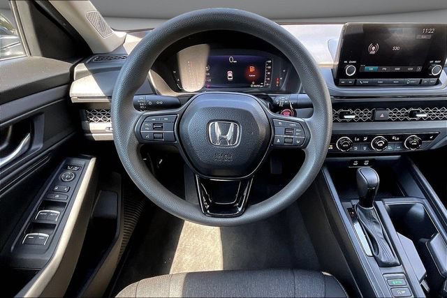 Used 2025 Honda Accord SE image 10