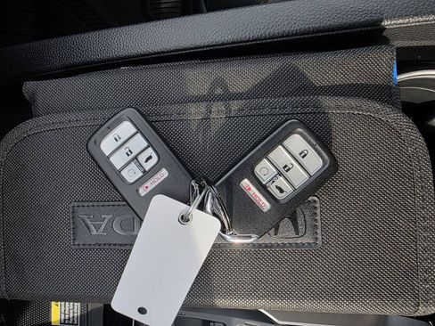 Used 2025 Honda Passport Black Edition image 22
