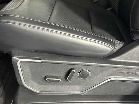 Certified 2022 Ford F150 Raptor w/ Equipment Group 801A High image 8