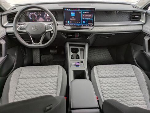 New 2026 Volkswagen Tiguan S FWD image 15