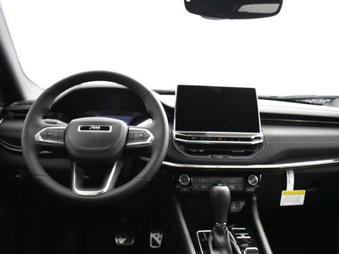 New 2026 Jeep Compass Latitude image 31