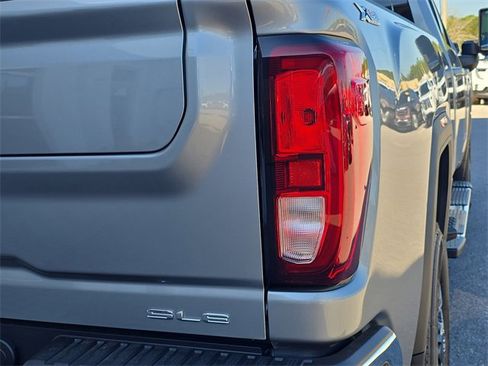 New 2026 GMC Sierra 2500 SLE w/ SLE Value Package; image 10
