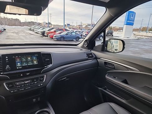Used 2023 Honda Passport TrailSport image 19