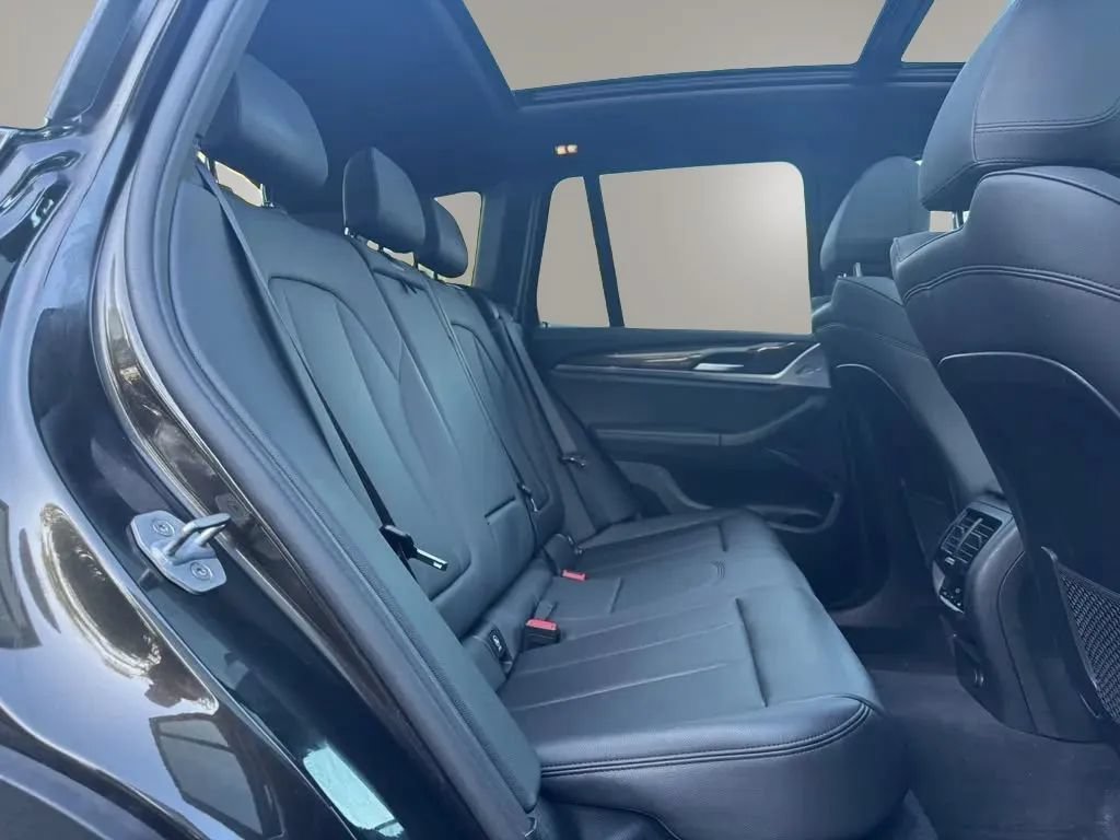 Used 2019 BMW X3 xDrive30i w/ Premium Package AWD/4WD image 12