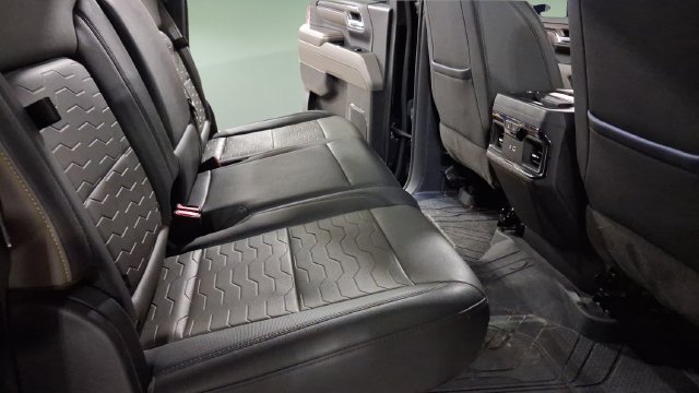 Used 2024 Chevrolet Silverado 2500 ZR2 w/ Technology Package AWD/4WD image 15