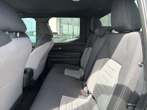 Used 2024 Toyota Tacoma TRD Off-Road image 9