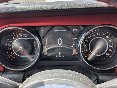 Used 2023 Jeep Gladiator Rubicon w/ LED Lighting Group image 10