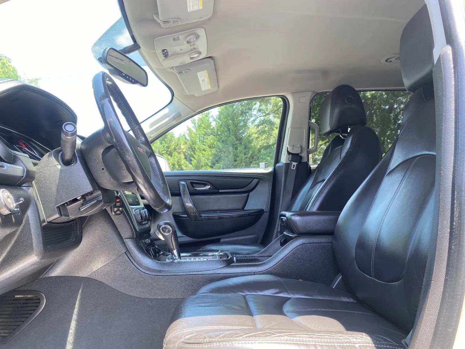 Used 2016 GMC Acadia SLT AWD/4WD image 17