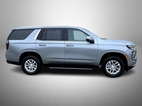 Used 2025 Chevrolet Tahoe LT AWD/4WD image 4