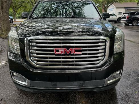 Used 2020 GMC Yukon XL SLT w/ Premium Edition RWD image 8
