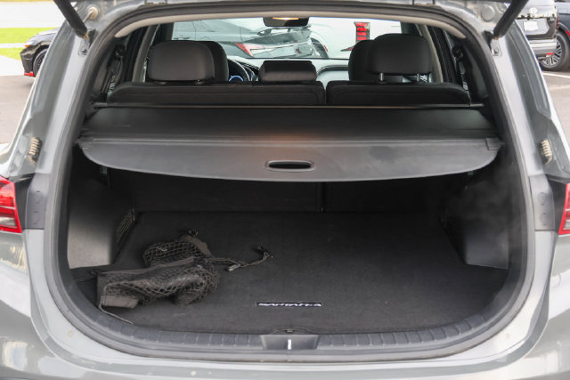 Used 2022 Hyundai Santa Fe SEL w/ Convenience Package FWD image 8