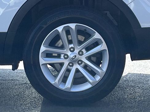 Used 2016 Ford Explorer FWD image 28