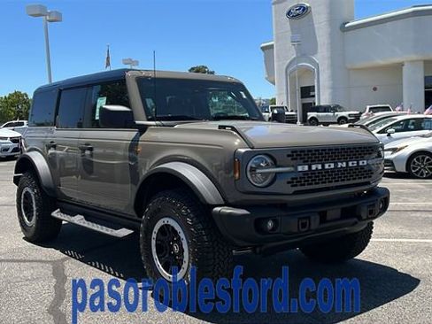 New 2026 Ford Bronco Badlands AWD/4WD image 1