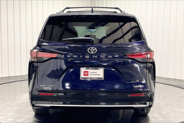 Used 2026 Toyota Sienna Limited AWD/4WD image 4