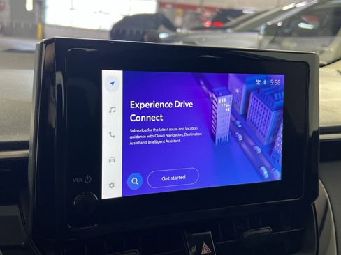 Used 2025 Toyota Corolla LE image 18