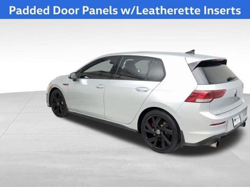 Used 2022 Volkswagen GTI SE image 4