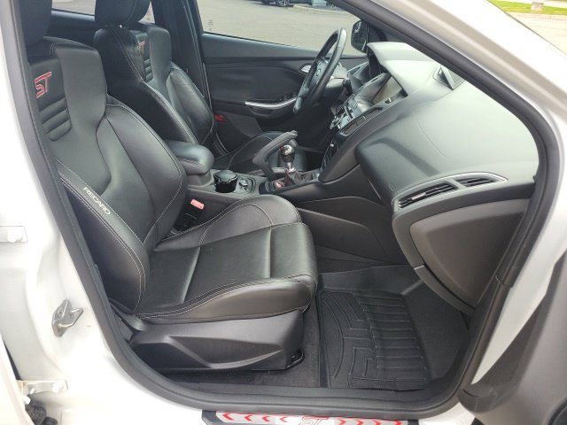 Used 2014 Ford Focus ST w/ Equipment Group 202A FWD image 24