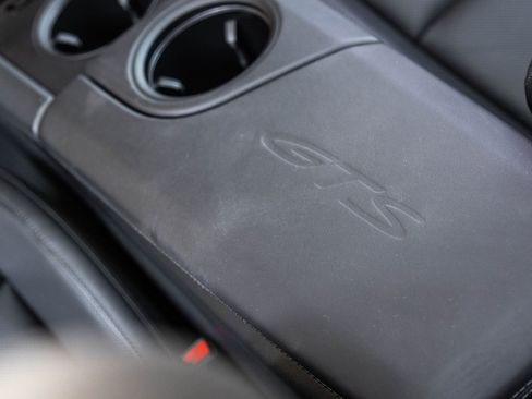 Used 2024 Porsche Taycan GTS image 30