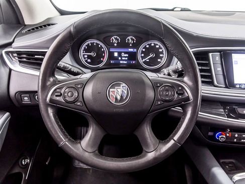 Used 2020 Buick Enclave Essence w/ Sound and Sites Package image 21