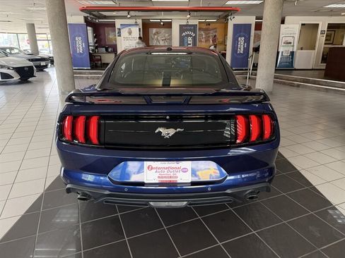 Used 2018 Ford Mustang Premium w/ Ecoboost Performance Package RWD image 11